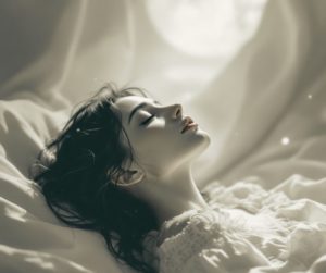 Femme sereine qui dort paisiblement en sécurité.